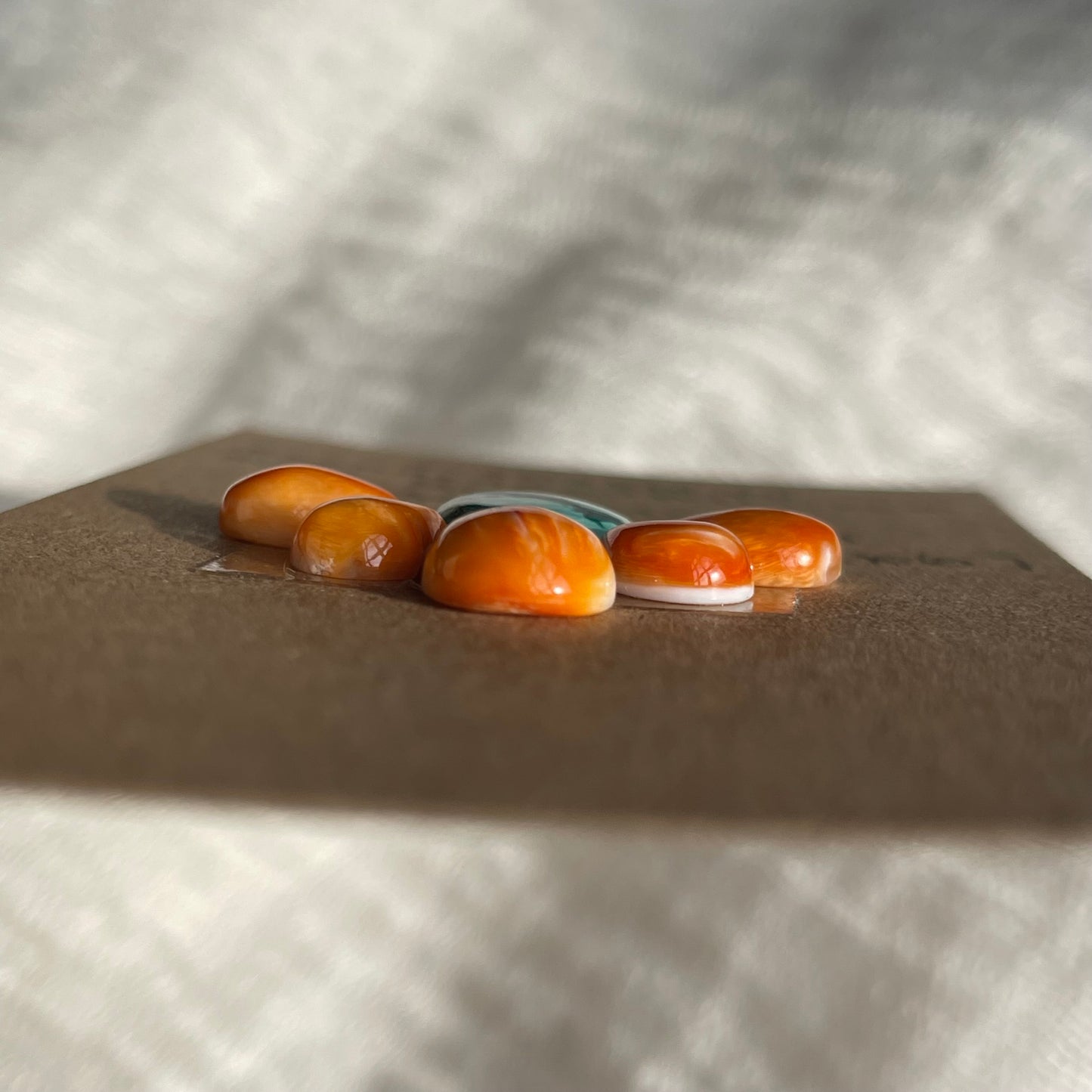 Hubei/Oyster Shell Cabochon - Mix67