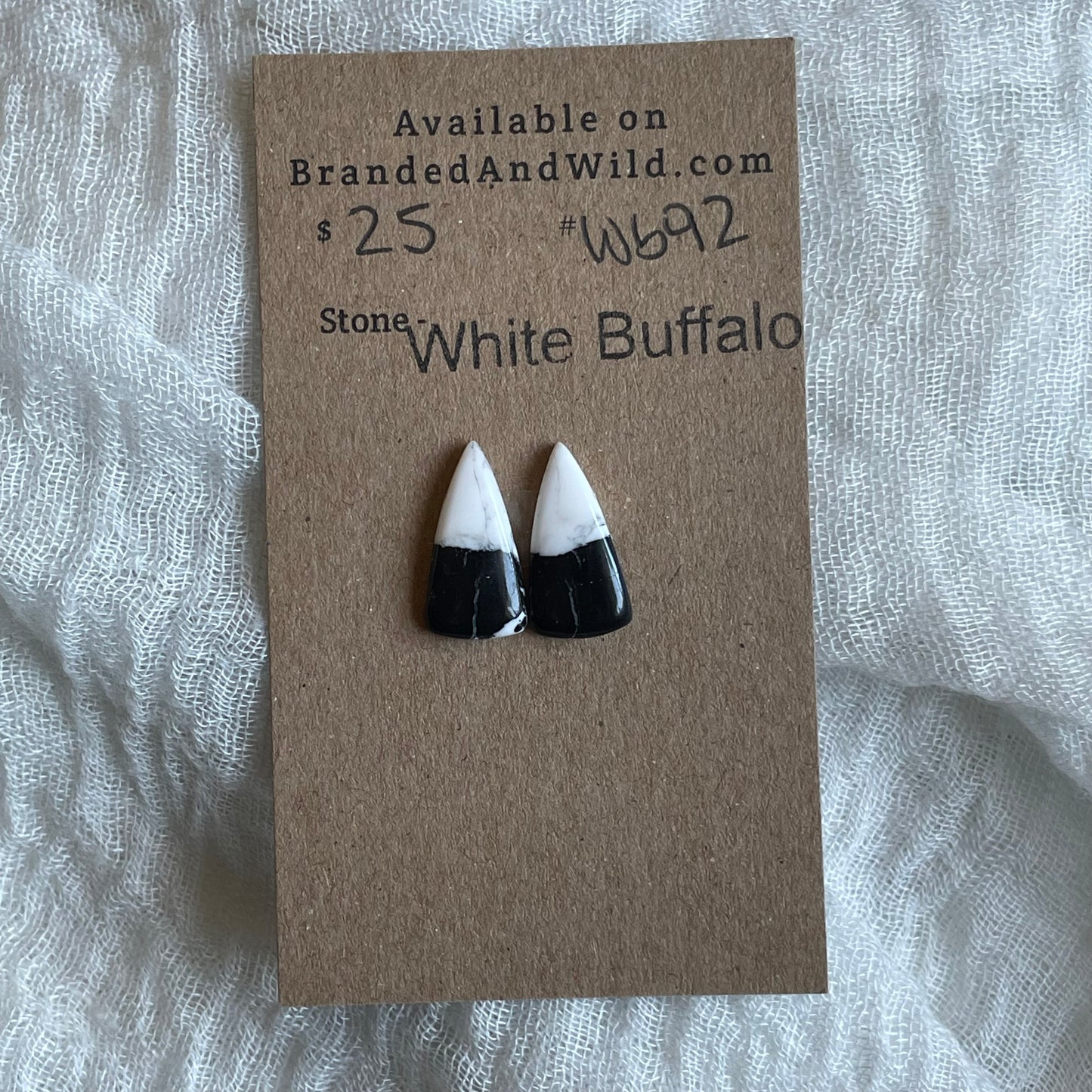 White Buffalo Cabochon - WB92 8A24B309-5325-4C98-B1D2-4549FCAD09BC Brandedandwild.com