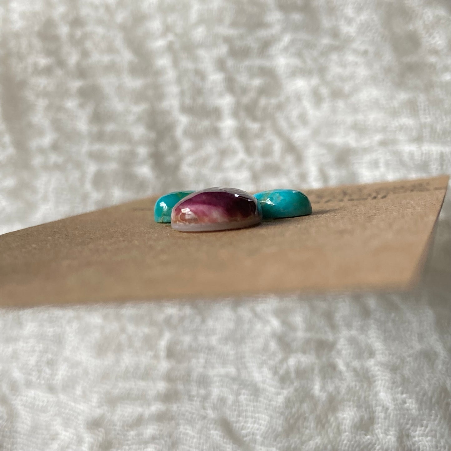 Kingman Turquoise / Oyster Shell Cabochon - OK05