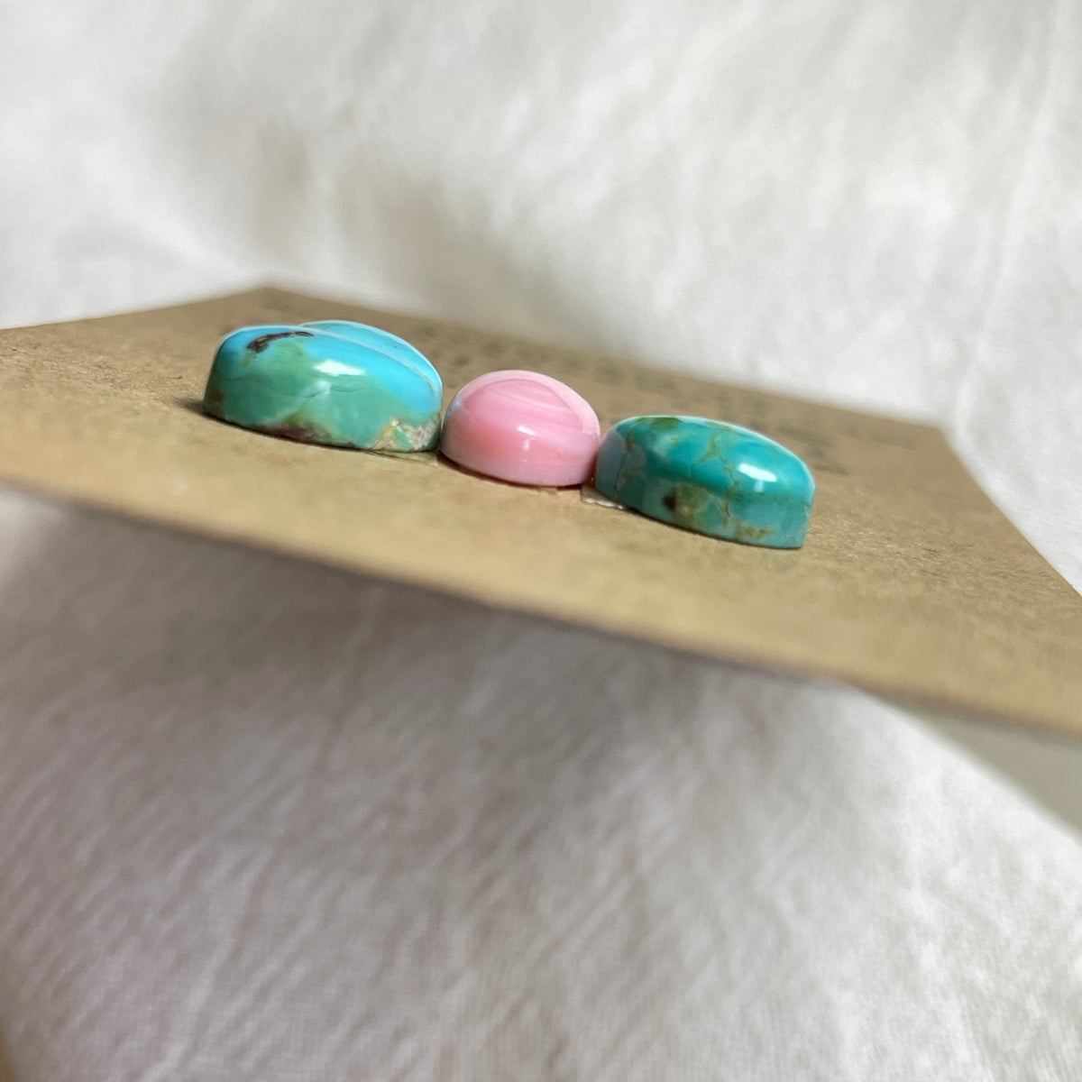 Pink Conch / Kingman Turquoise Cabochon - PK43
