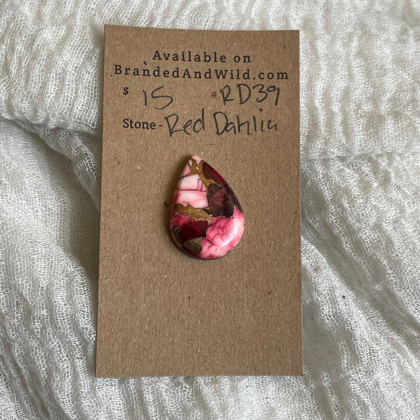 Red Dahlia Cabochon - RD39