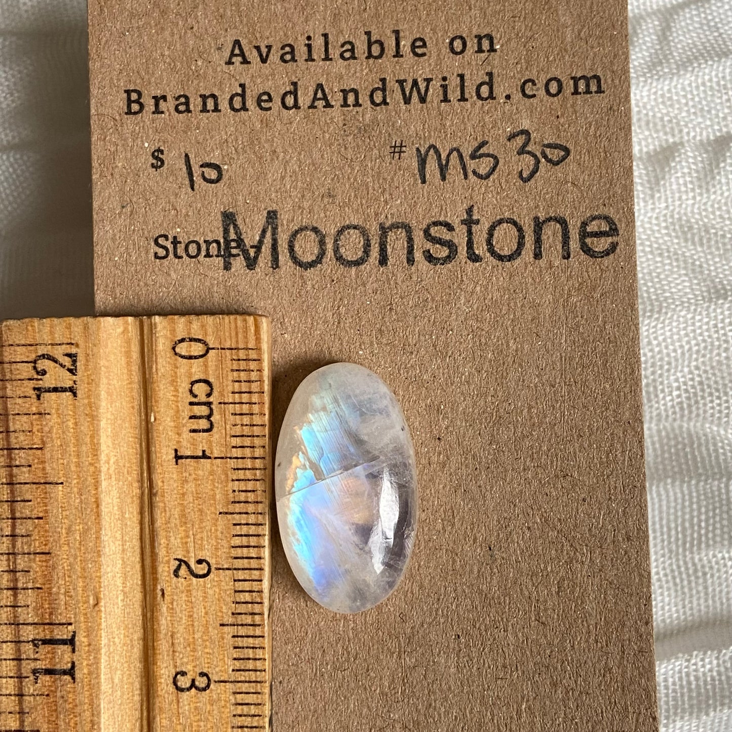 Moonstone cabochon - Ms30 8BFD28AE-B5AD-41AF-870E-DBFD0A6B38CF Brandedandwild.com