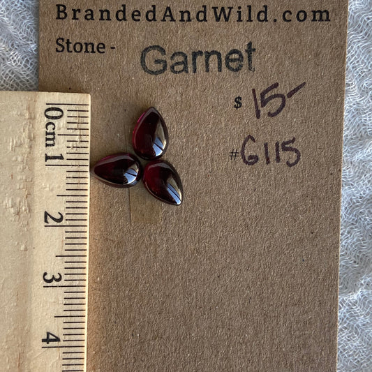 Garnet Cabochon - G115