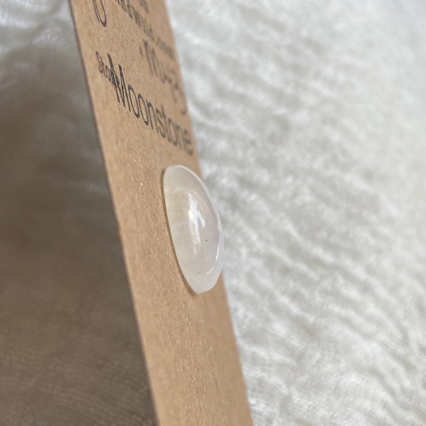 Moonstone Cabochon - M43