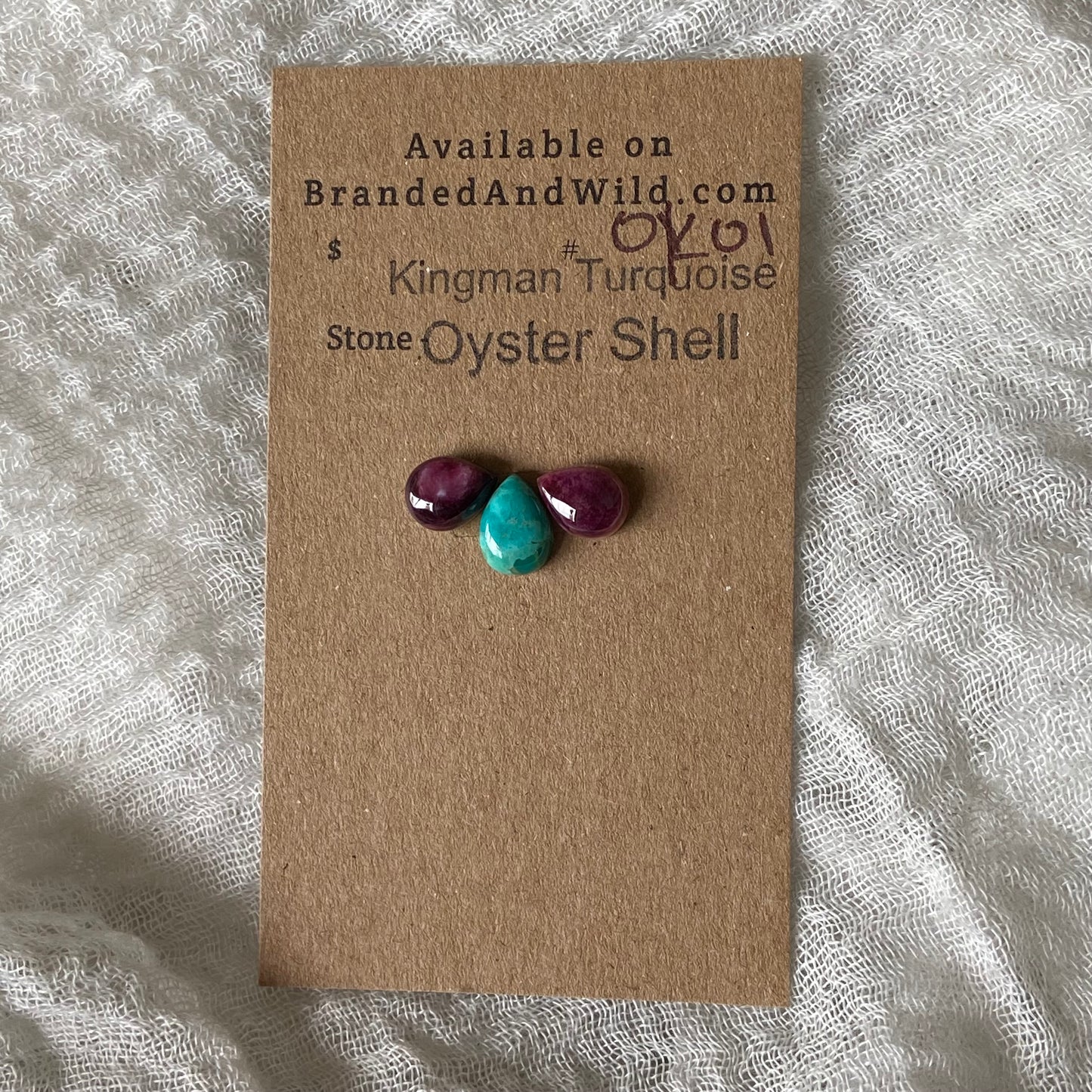 Kingman Turquoise / Oyster Shell Cabochon - OK01