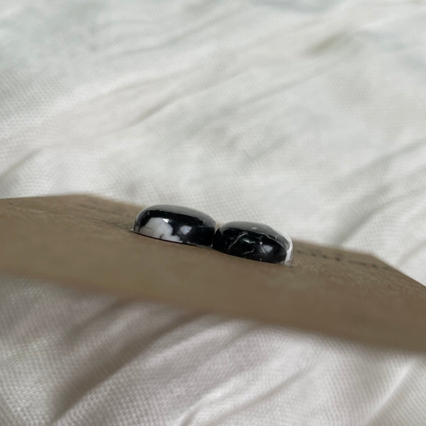 White Buffalo Cabochon - WB82 90EB232C-BD39-4AC1-B4E1-0E0B955F6F48 Brandedandwild.com