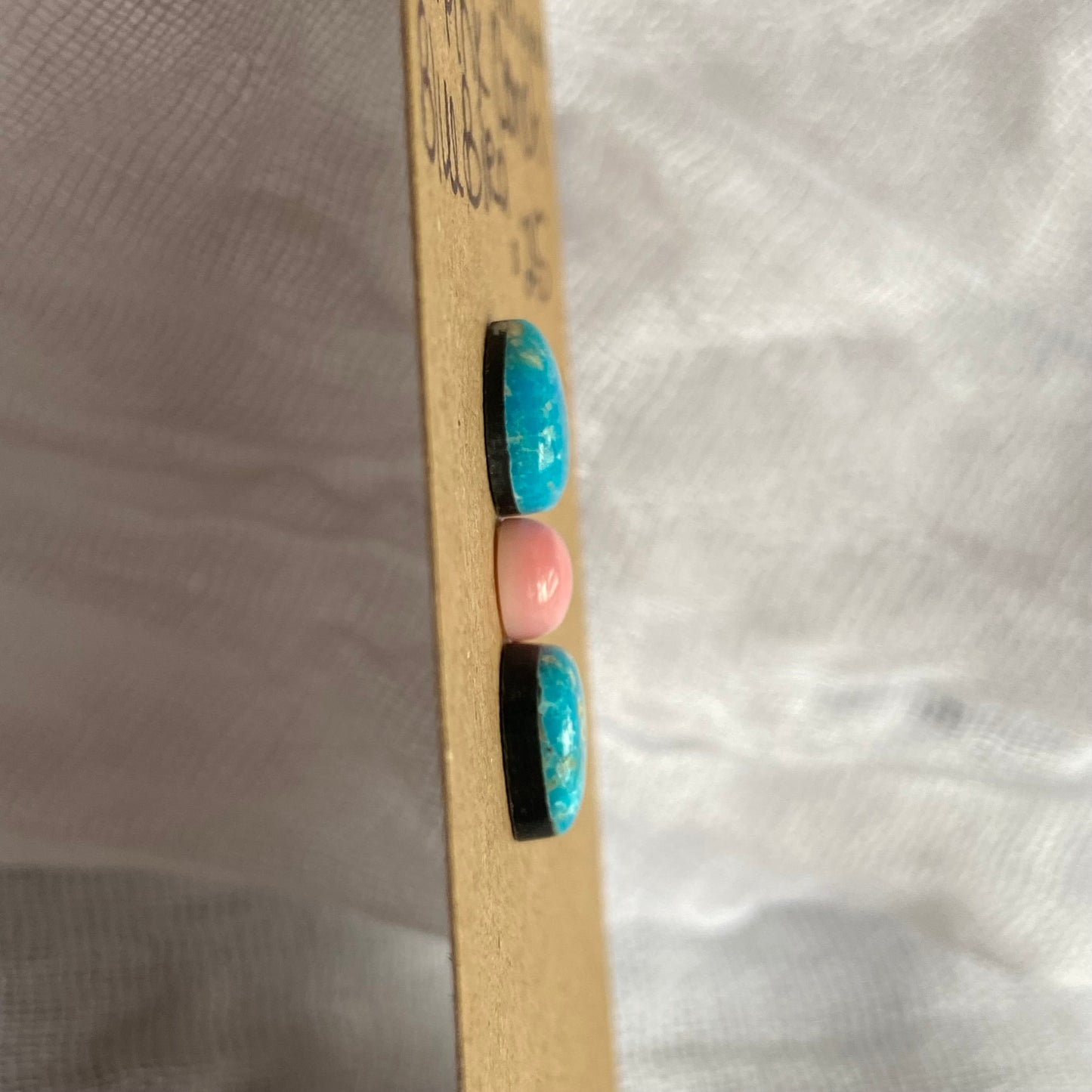 Blue Bird / Pink Conch Cabochon - MIX9