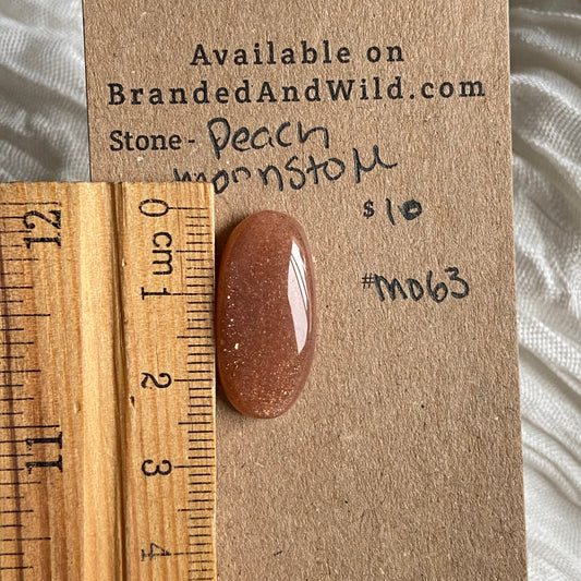 Peach Moonstone Cabochon - M063 916ECA1C-F5BC-4B63-AA2D-3E76D21C2F28 Brandedandwild.com