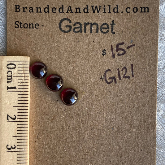 Garnet Cabochon - G121