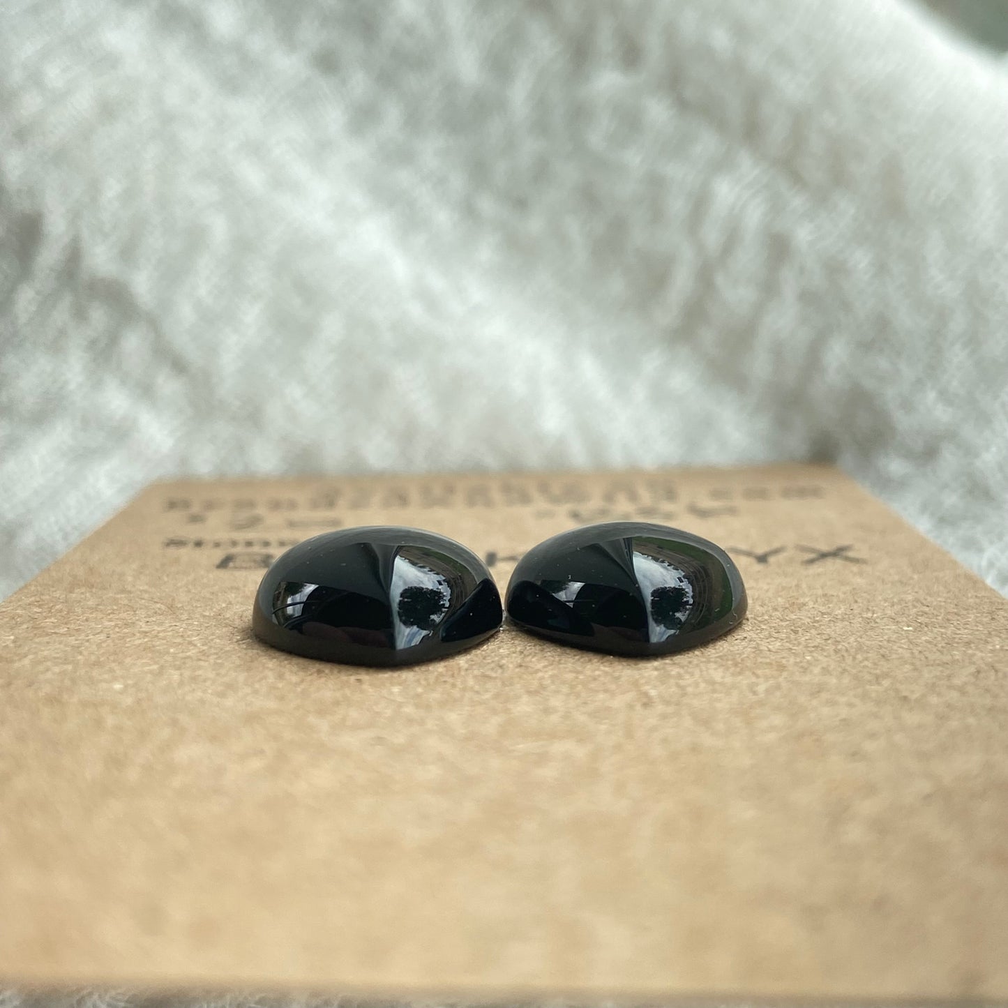 Black Onyx - Cabochon - B36
