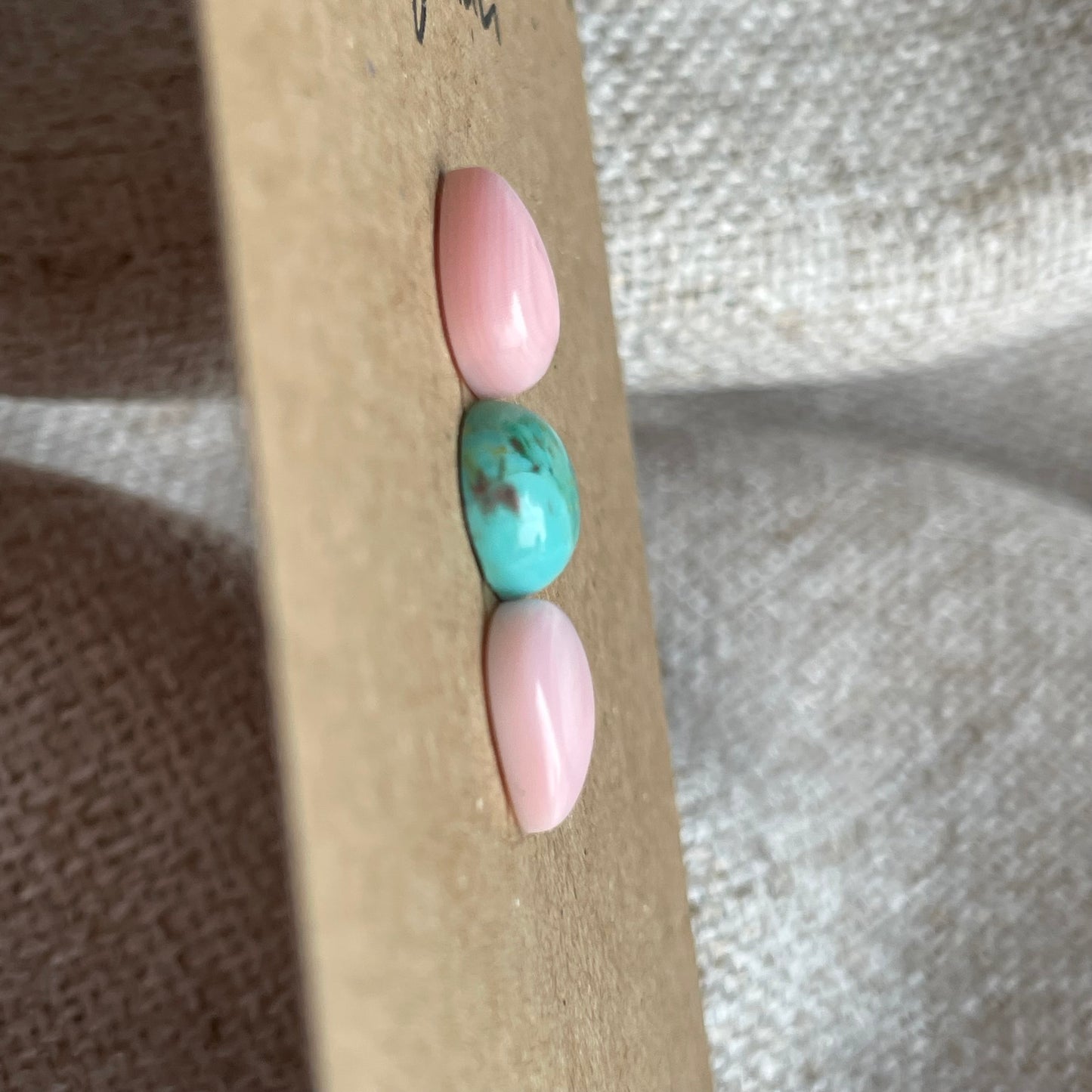 Pink Conch / Kingman Cabochon - PK25