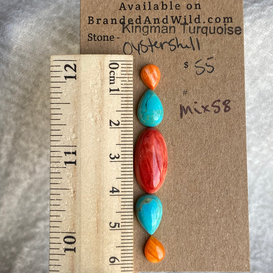 Oystershell - Kingman Turquoise Cabochon - MIX58