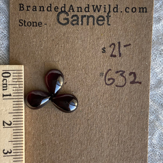 Garnet Cabochon - G32
