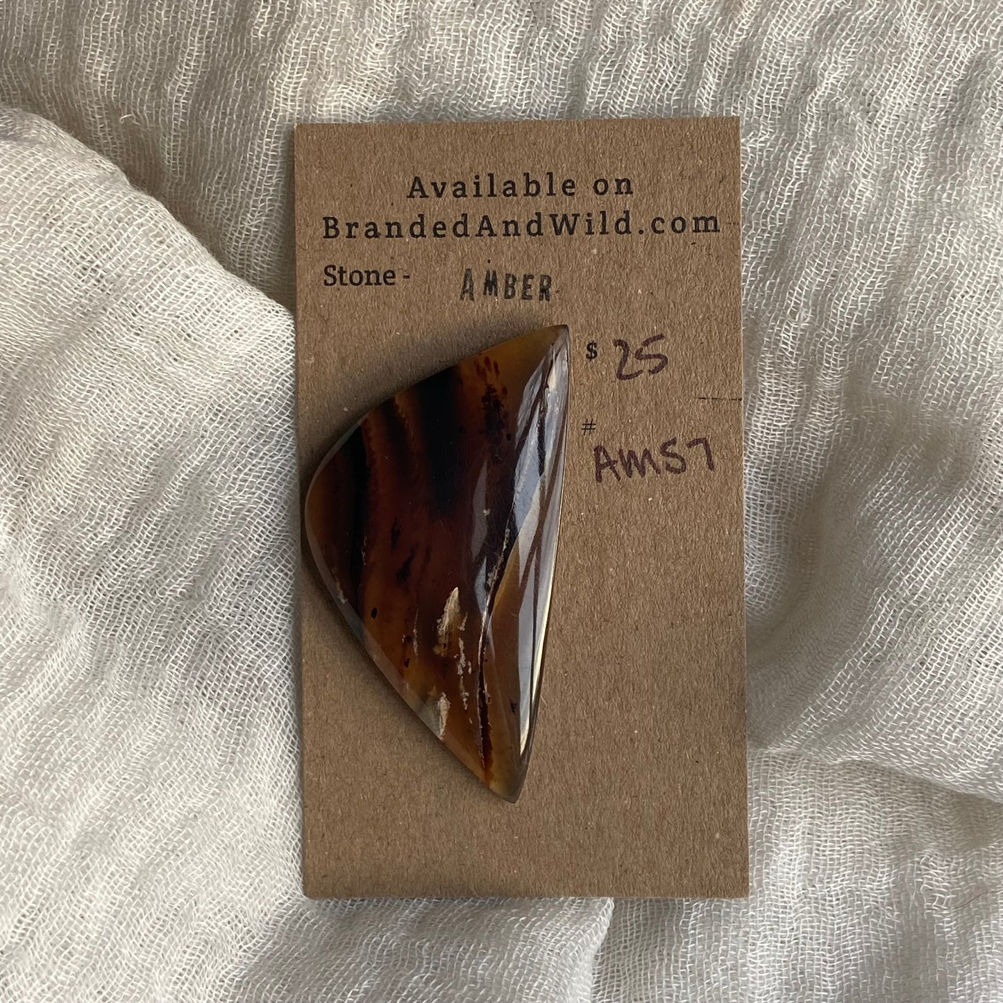 Amber Cabochon AM57