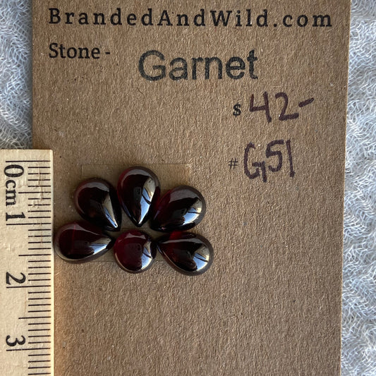 Garnet Cabochon - G51
