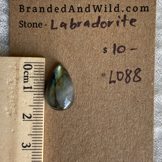 Labradorite Cabochon - L088