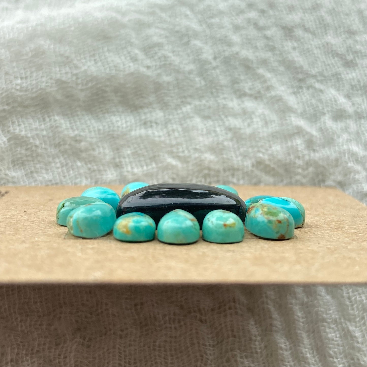 Kingman / Black Onyx Cabochon - Mix133