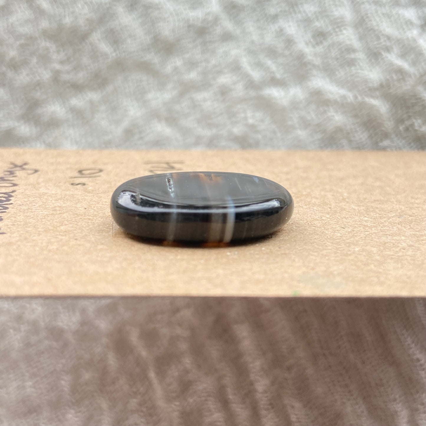 Banded Onyx - Cabochon - B74