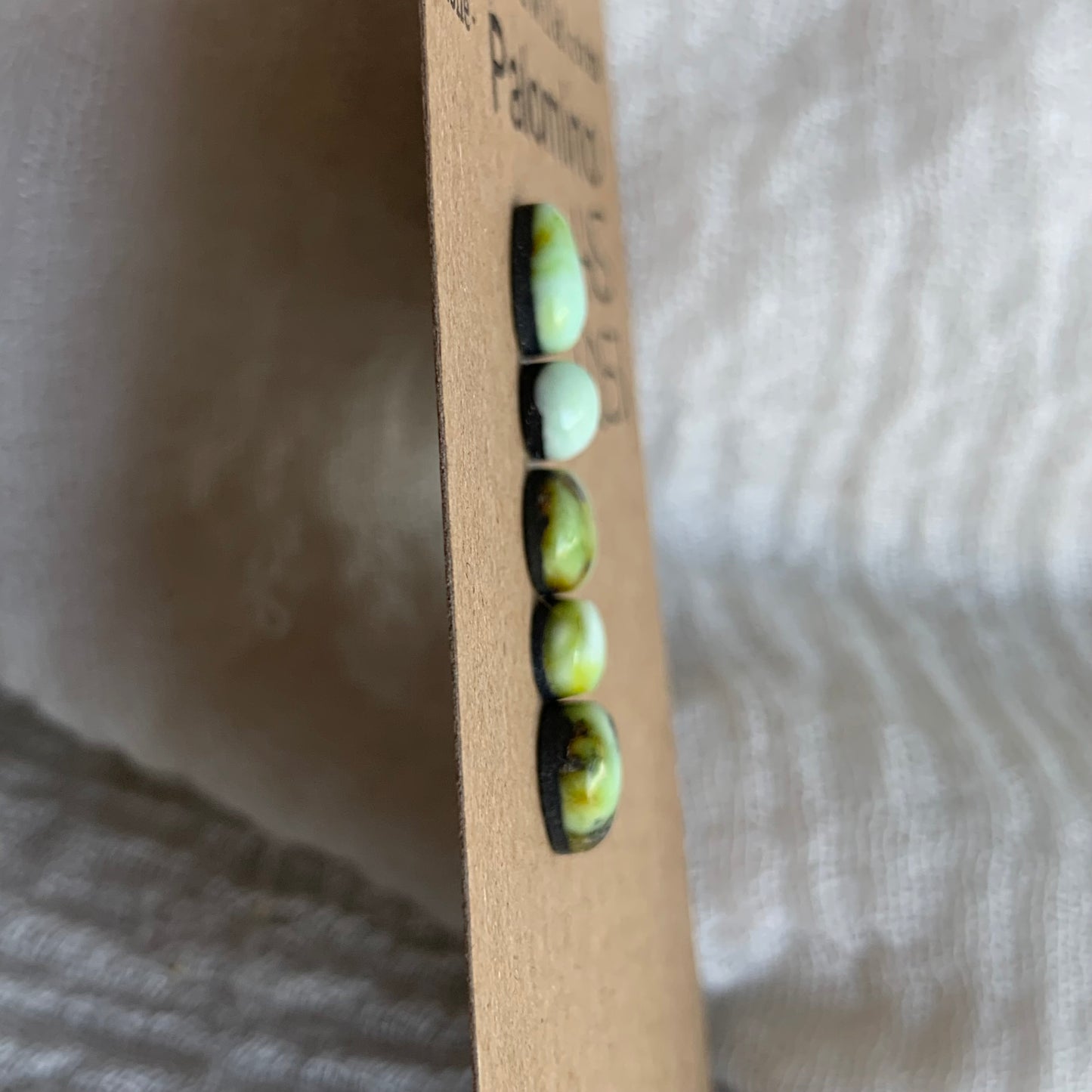 Palomino Cabochon - P051