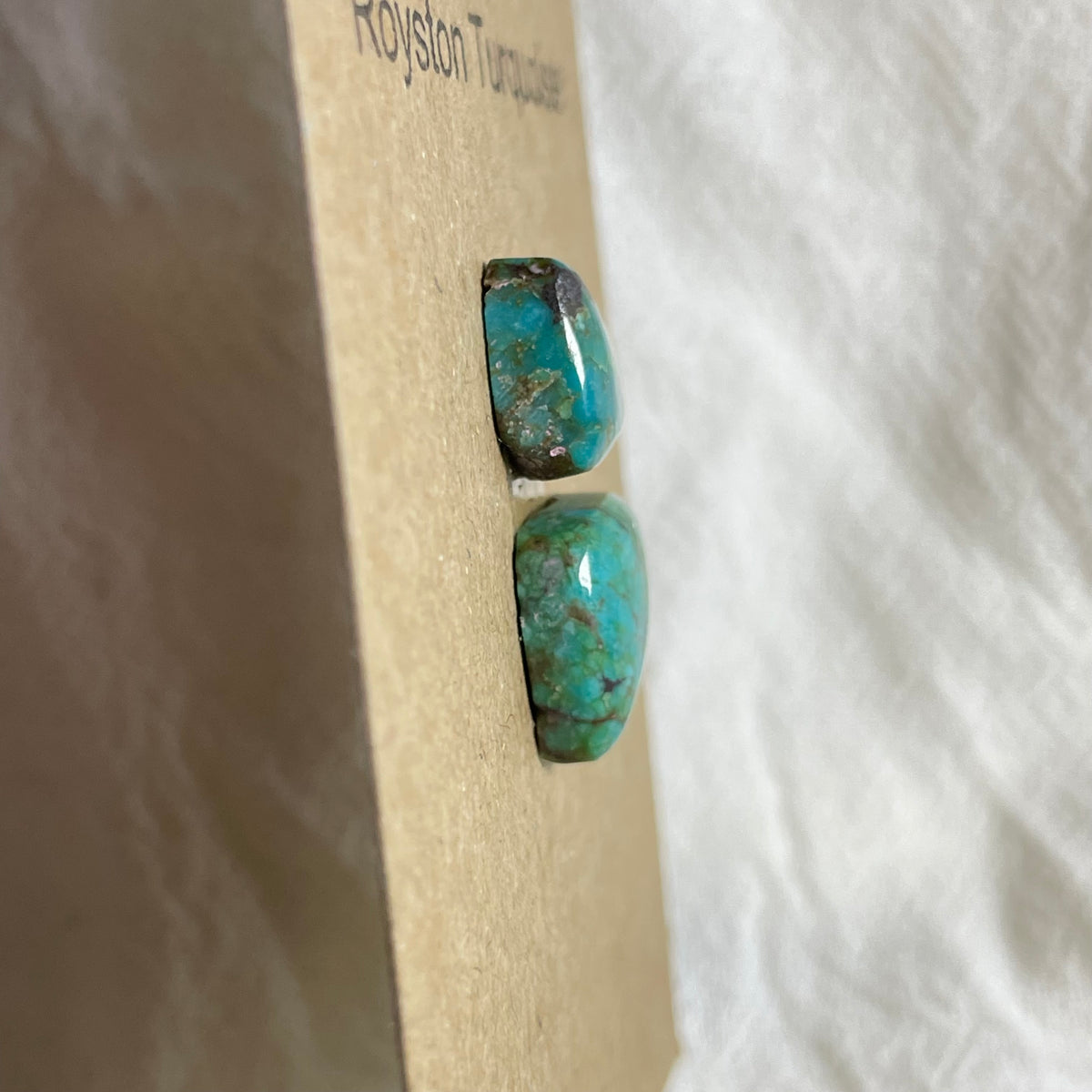 Royston Turquoise Cabochon - R52