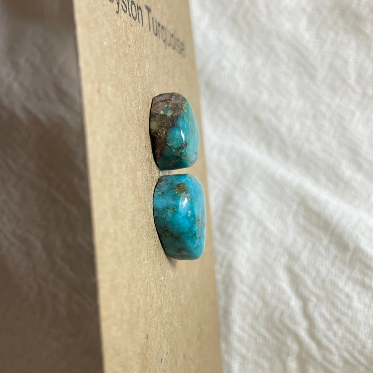 Royston Turquoise Cabochon - R03