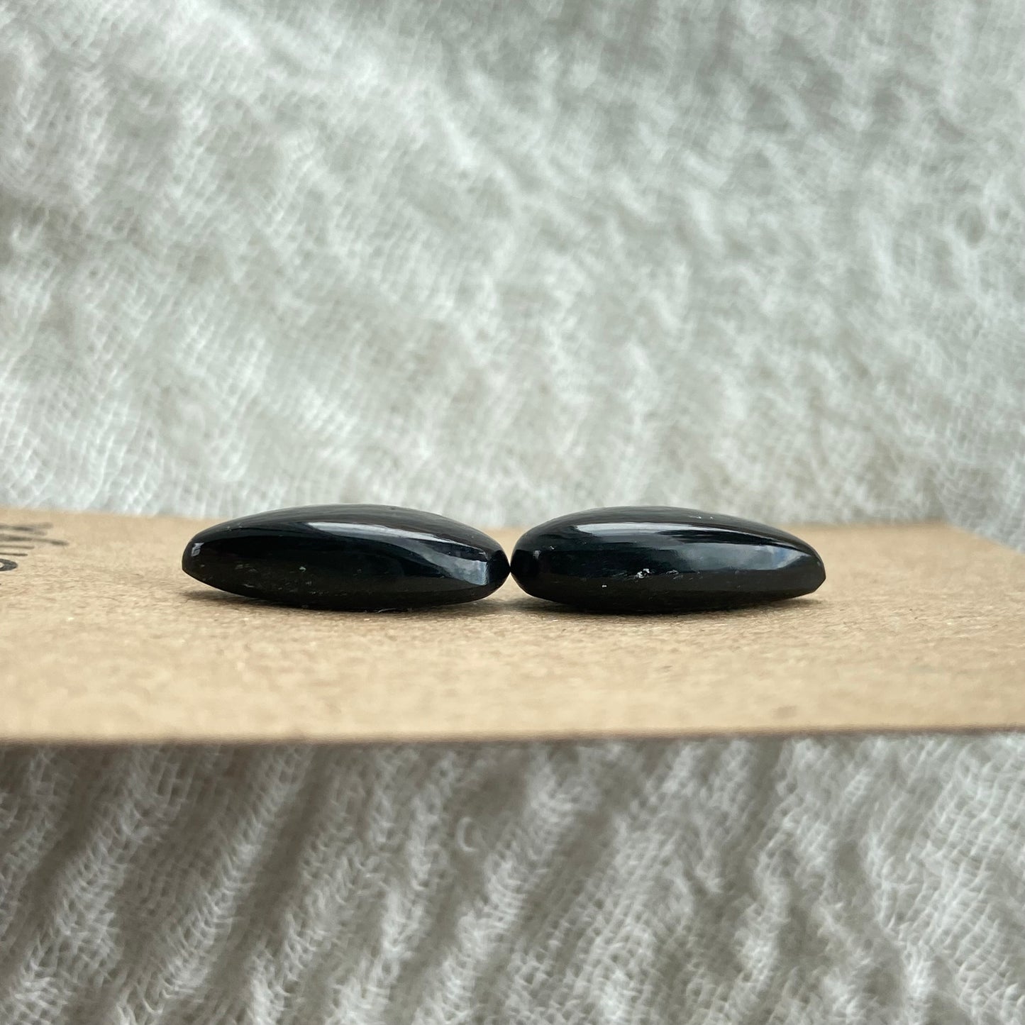 Black Onyx - Cabochon - B05