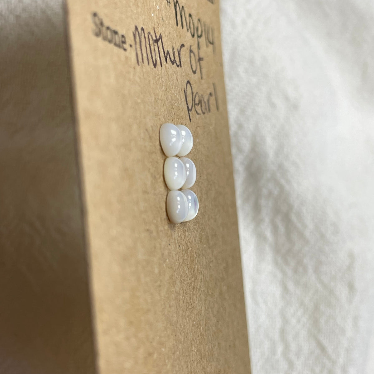 Mother of pearl cabochon - MP14