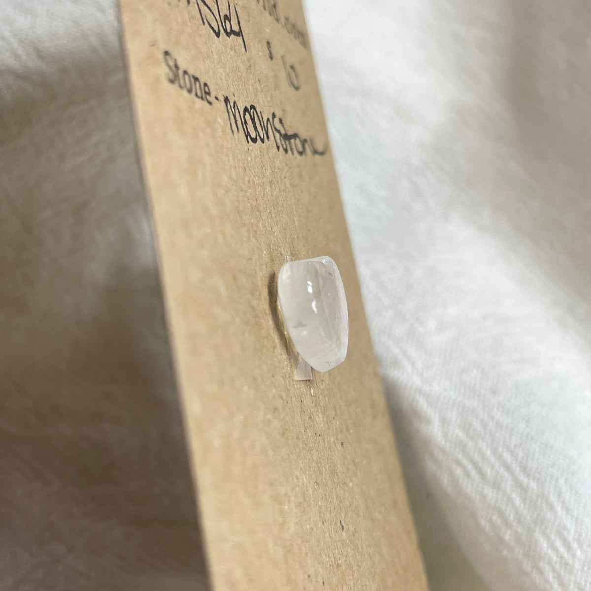 Moonstone Cabochon - MS64