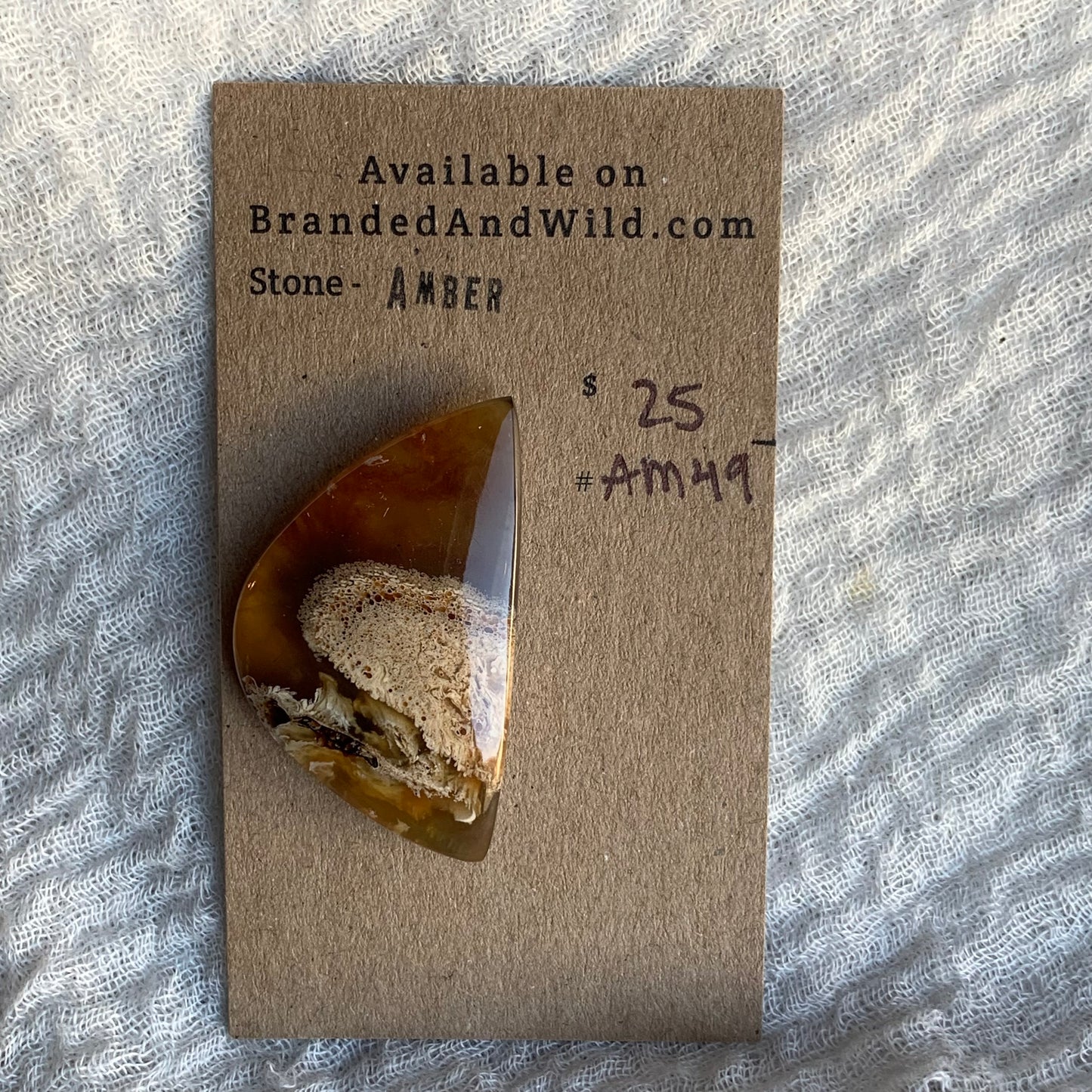 Amber Cabochon AM49