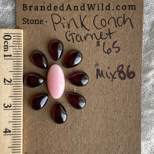 Pink Conch / Garnet Cabochon - Mix86
