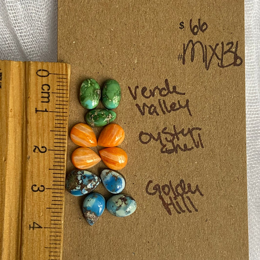 Oystershell / Verde Valley / Golden Hill Cabochon - MIX136