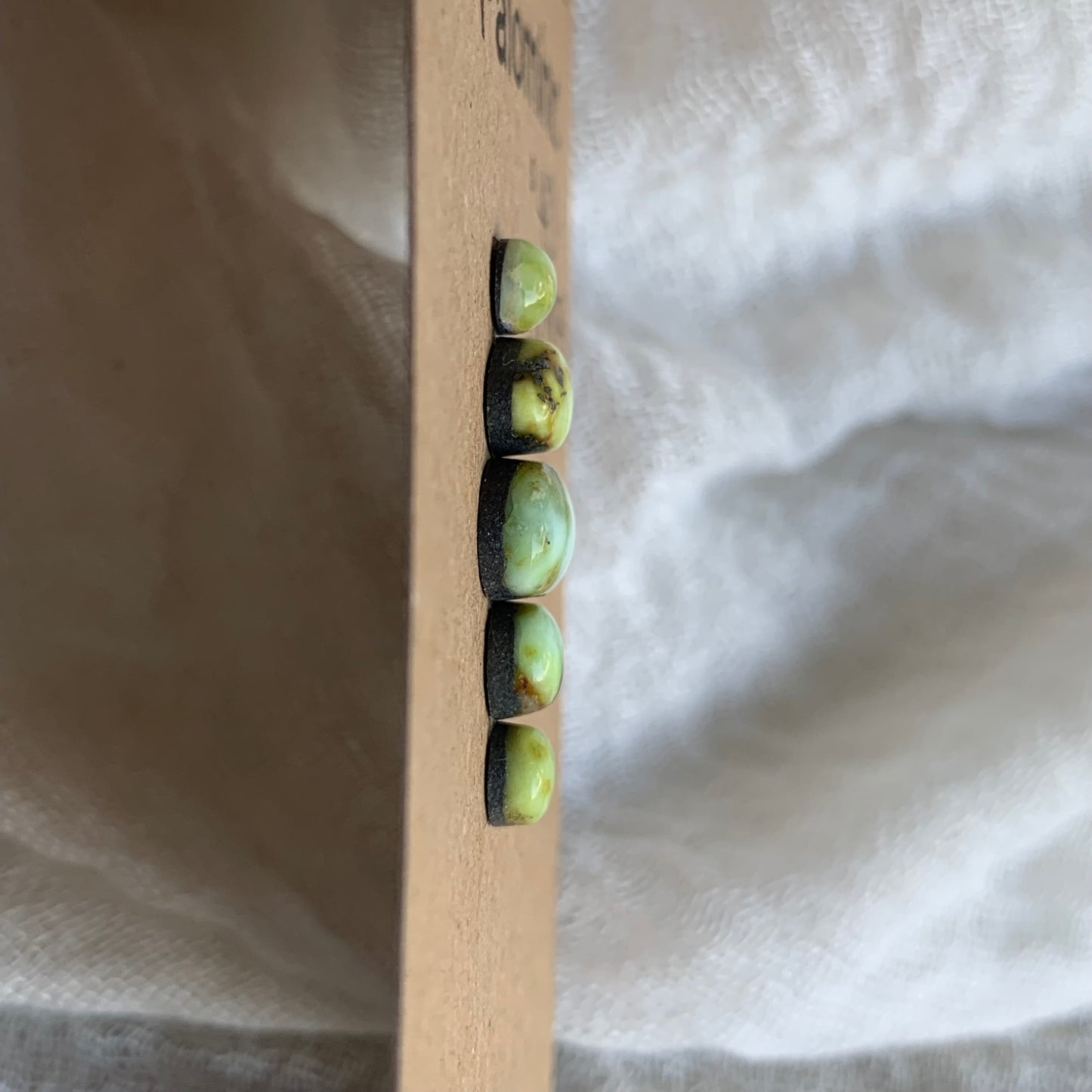 Palomino Cabochon - PO23
