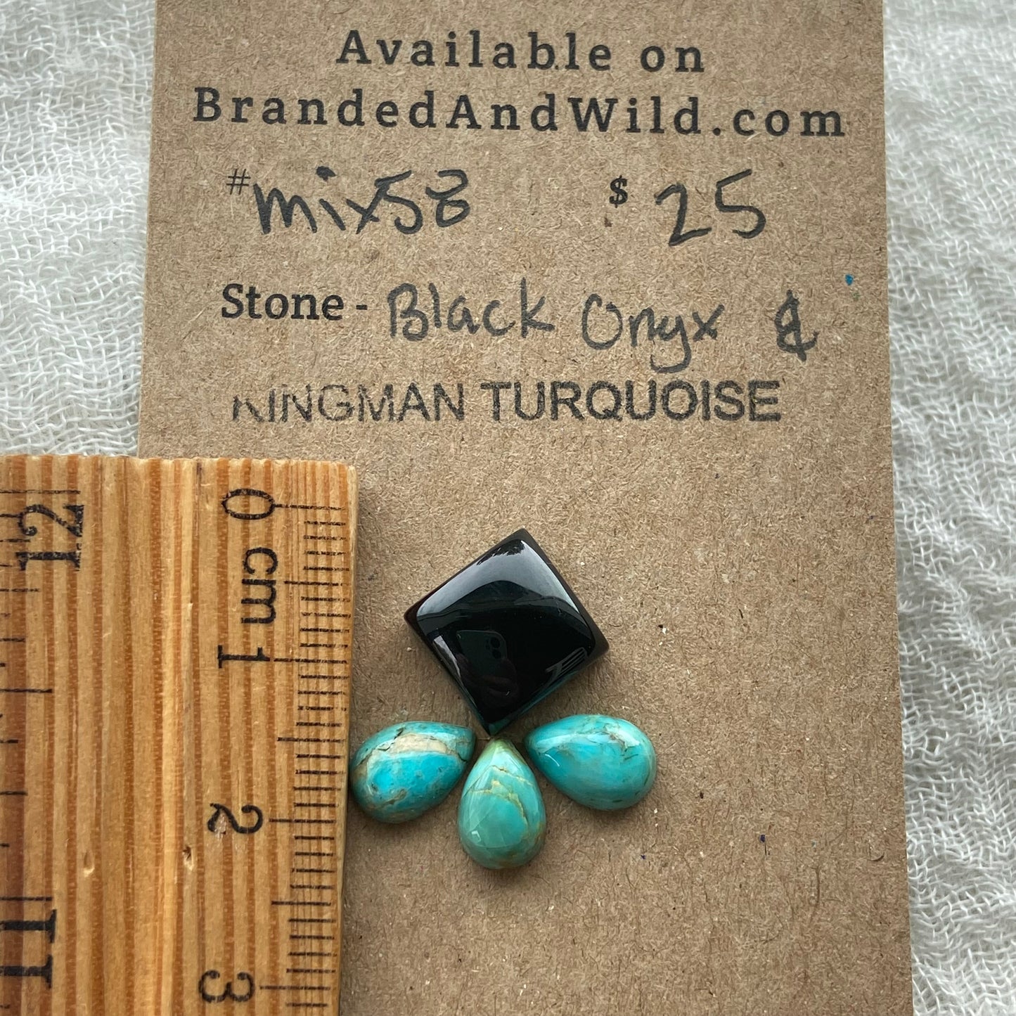 Kingman / Black Onyx Cabochon - MIX58