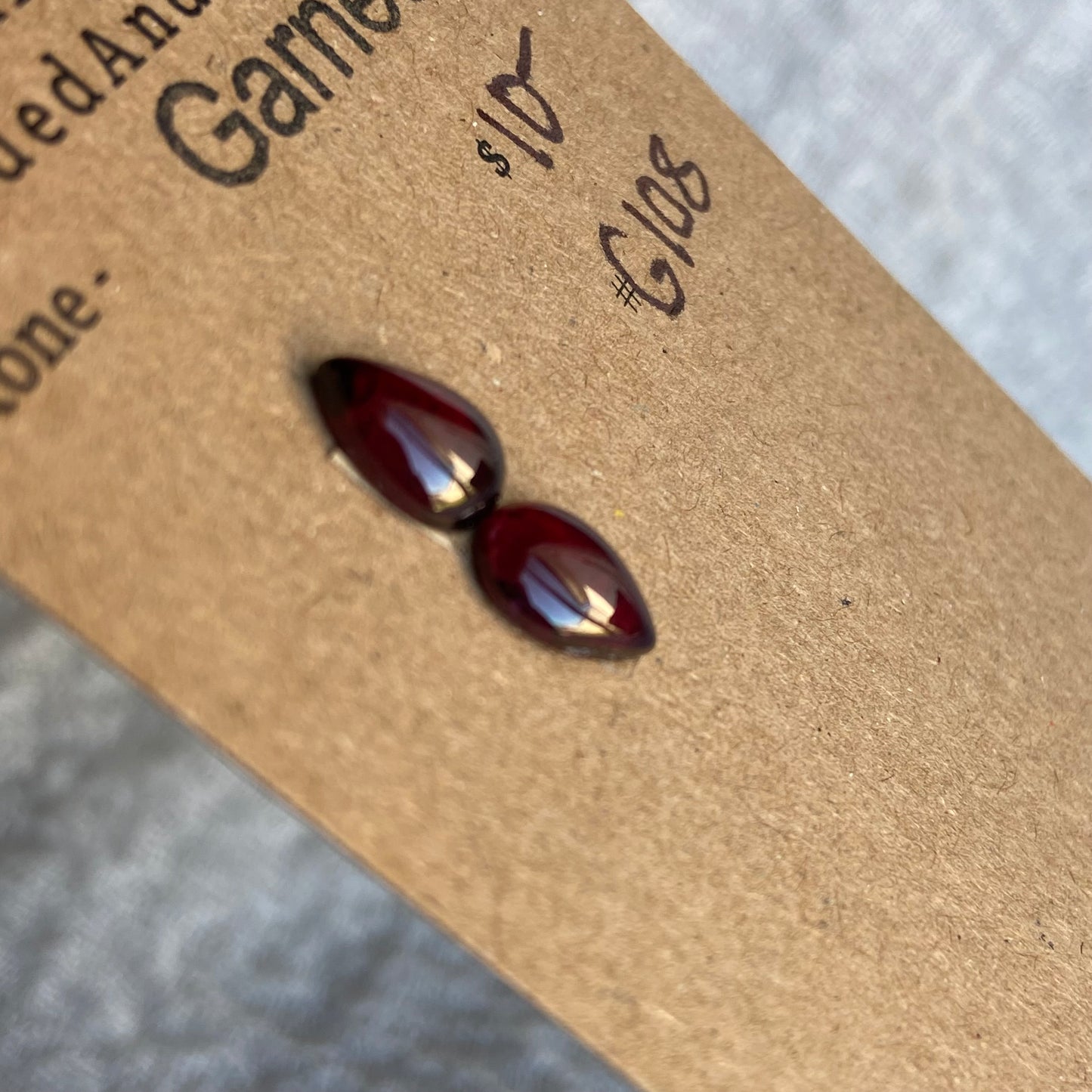 Garnet Cabochon - G108