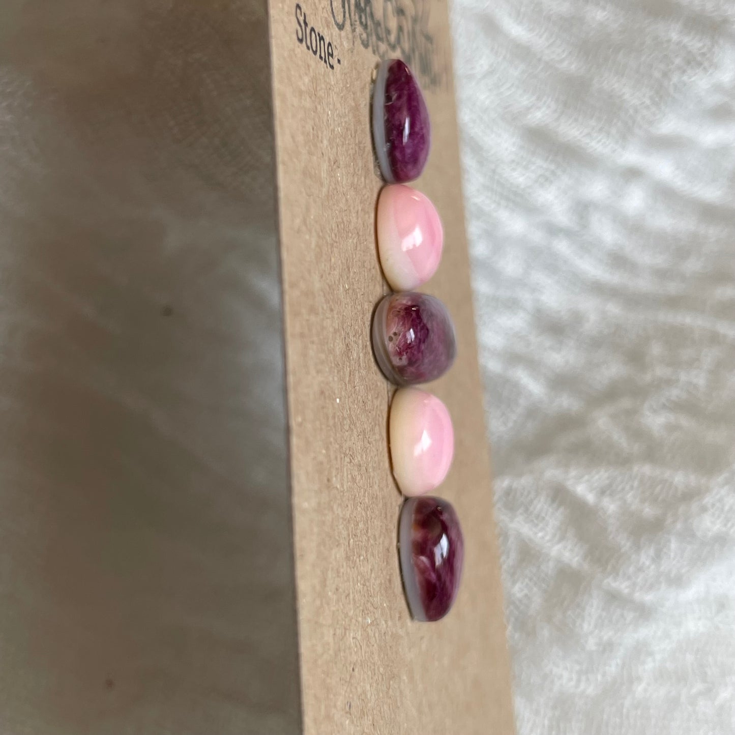 Pink Conch / Oyster Shell Cabochon - P008