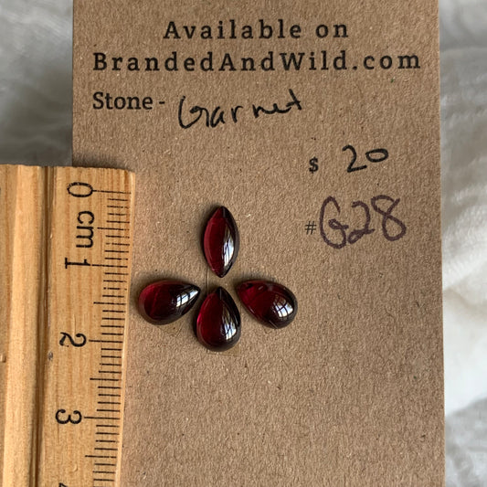 Garnet Cabochon - G28