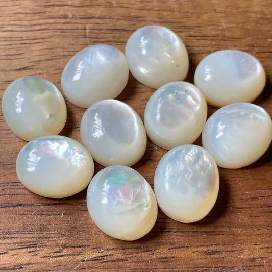 Mother of Pearl 10x12 Oval