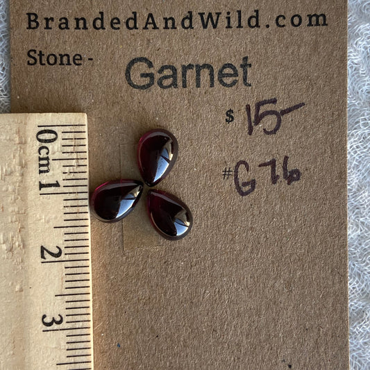 Garnet Cabochon - G76