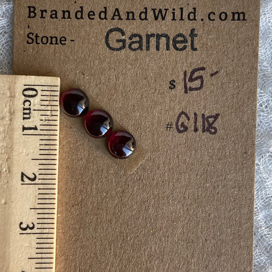 Garnet Cabochon - G118