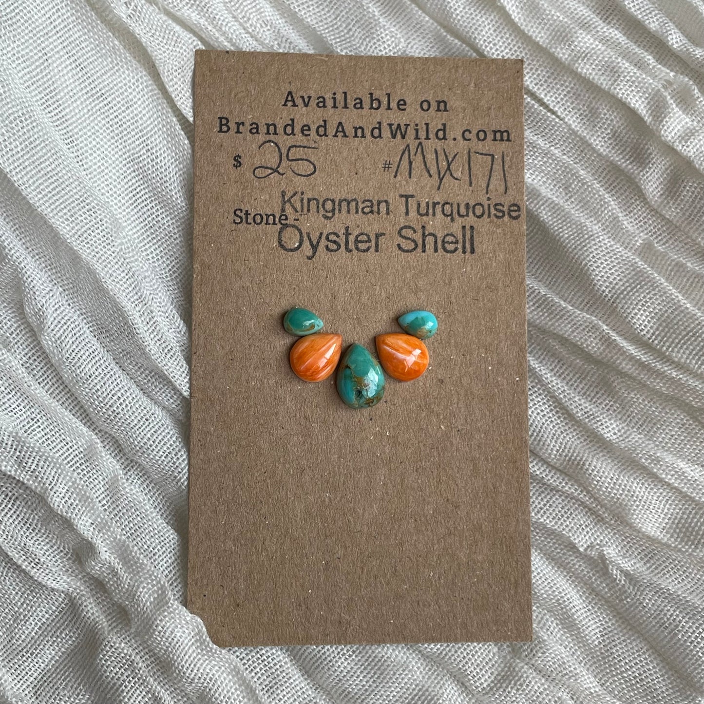 Oyster Shell / Kingman Turquoise Cabochon - MIX171 B3B37616-E059-4B16-81F0-516BFFED556B Brandedandwild.com