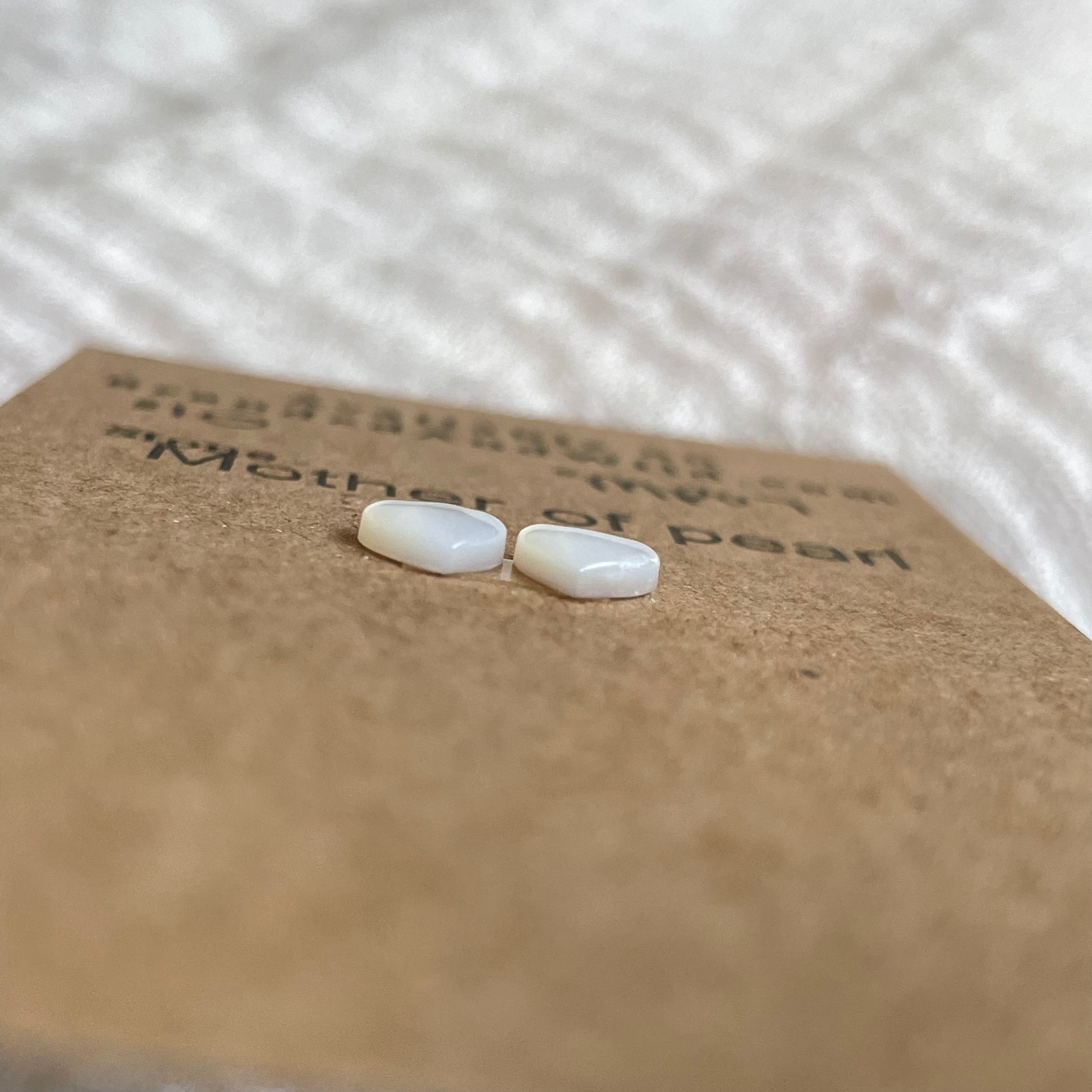 Mother of pearl cabochon - MP07 B745DE95-1FE0-4075-80E9-16B33E050BEE Brandedandwild.com