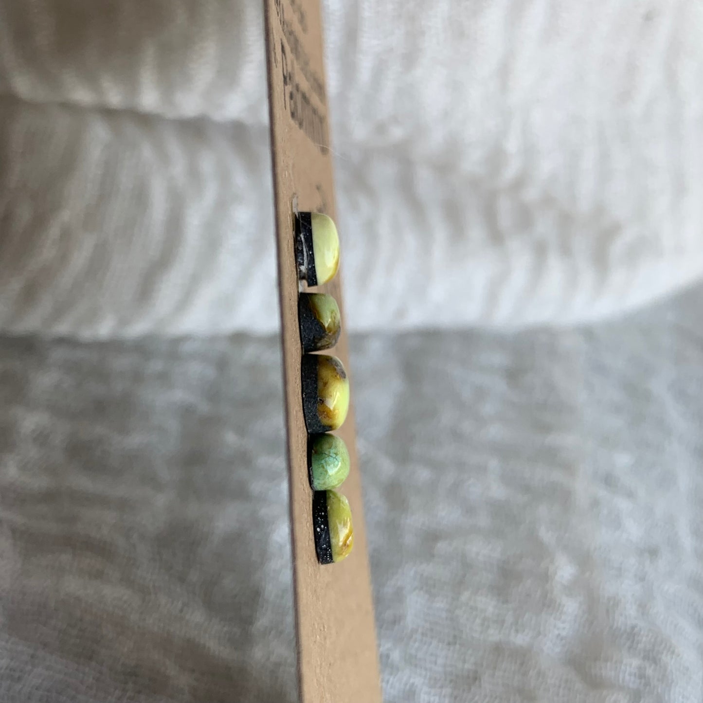 Palomino Cabochon - P049