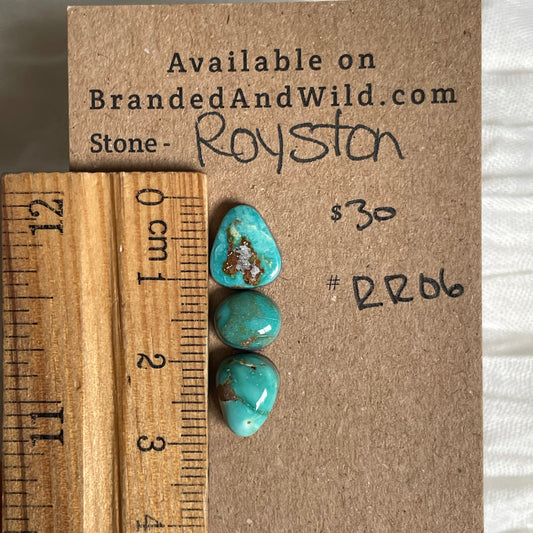 Royston Ribbon Turquoise Cabochon RR06 B76239F9-85F9-4246-98D3-FC60880340A7 Brandedandwild.com