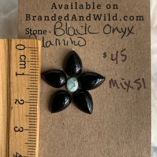 Palomino / Black Onyx Cabochon - Mix51