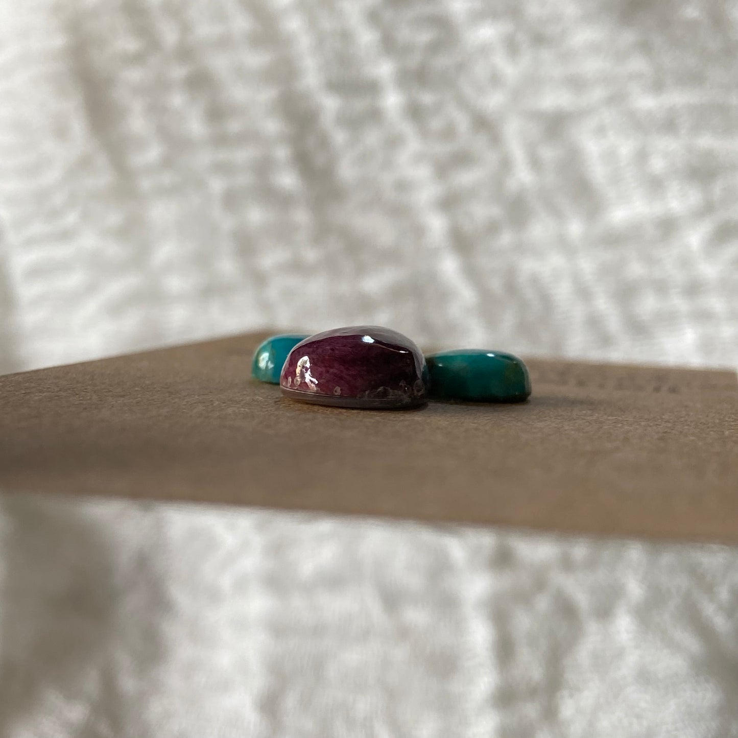 Kingman Turquoise / Oyster Shell Cabochon - OK02