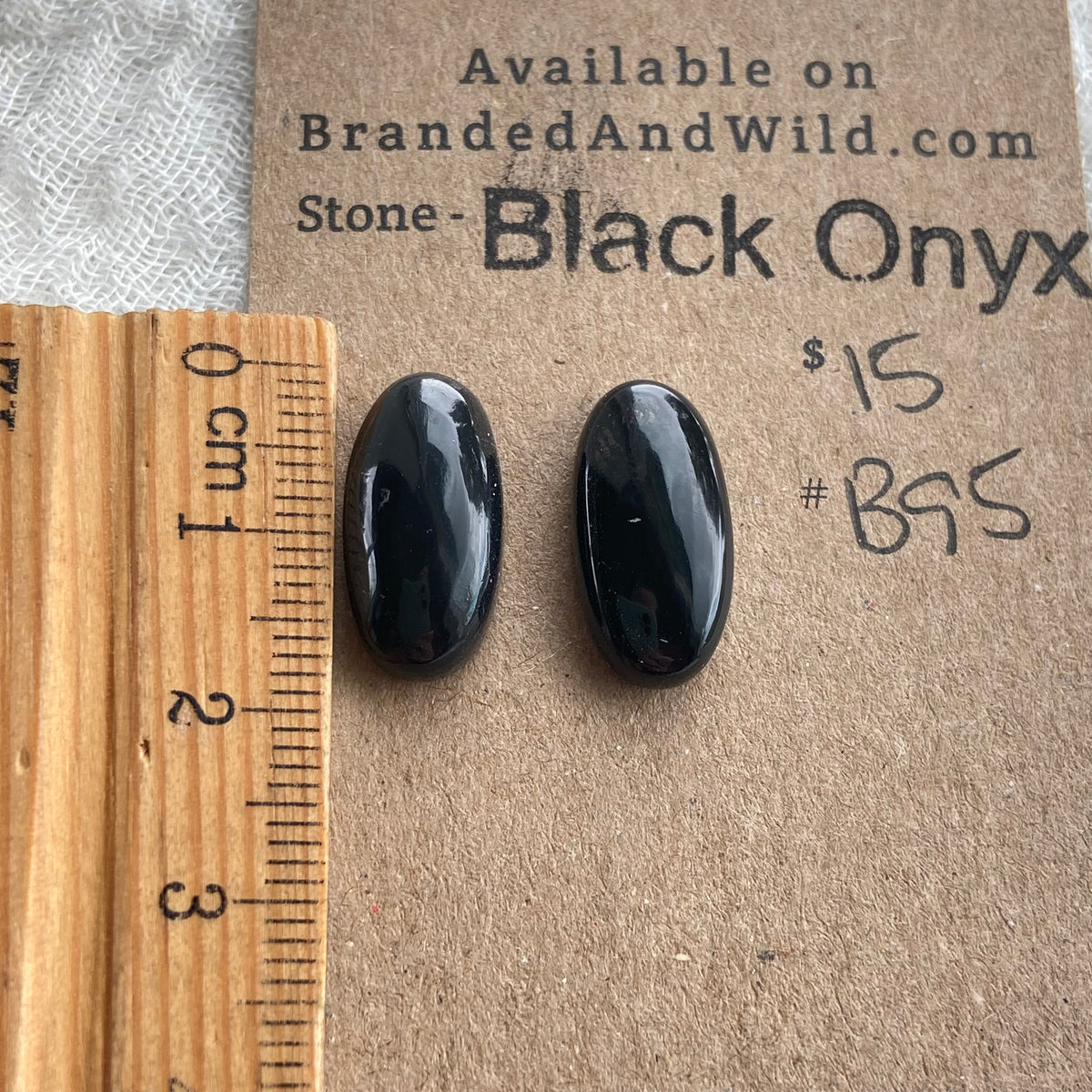 Black Onyx - Cabochon - B95