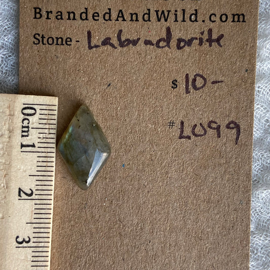 Labradorite Cabochon - L099