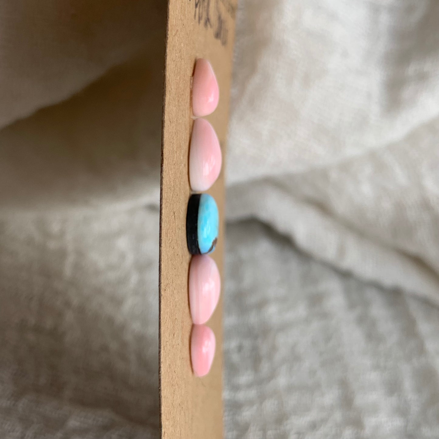 Pink Conch/Golden Hill Cabochon - PG18