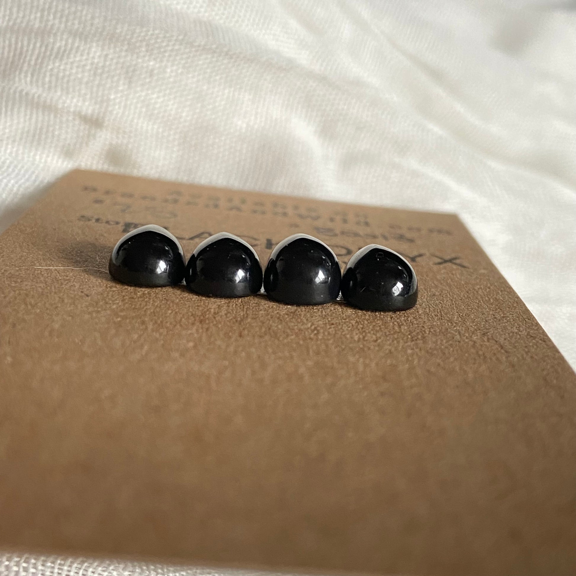 Black Onyx - Cabochon - B018 BD394E5B-1A1B-4321-8E9A-95B6E573DC26 Brandedandwild.com