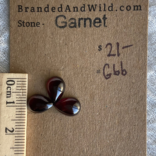 Garnet Cabochon - G66